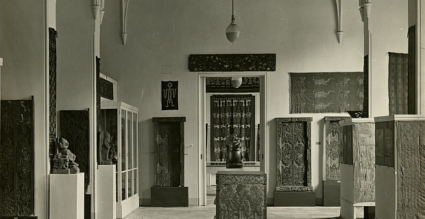 Blick in eine indonesien-Ausstellung von 1928